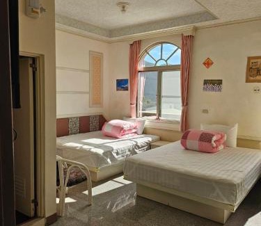 Rueili Village Hotel | O-Sun-Win Hotel