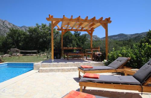 Zadvarje House | Oak House