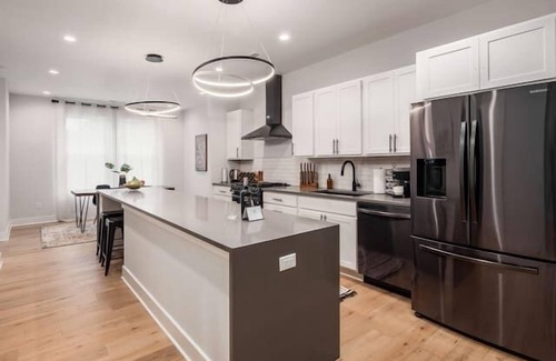 Franklin Park House | Oak Street Rooftop - Columbus!