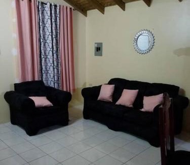 Rhyne Park Village House | Oak Villa (2 bedroom residential home)