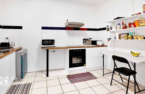 Burnie House | Oakleigh Guest House - Room 10