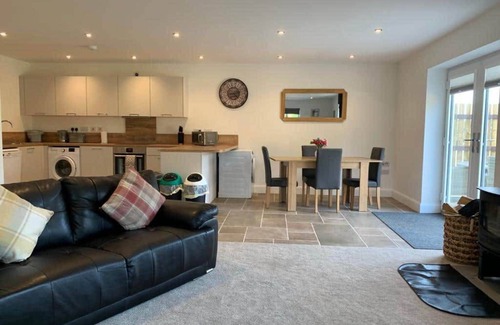 Payhembury House | Oakleigh View - Contemporary rural barn conversion in East Devon countryside