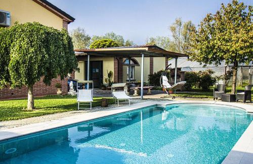 Monticelli d'Ongina Apartment | Oasi del Po