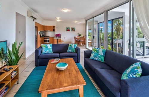 Hamilton Island House | Oasis 1 Hamilton Island - 2 bedroom apartment with golf buggy and transfers