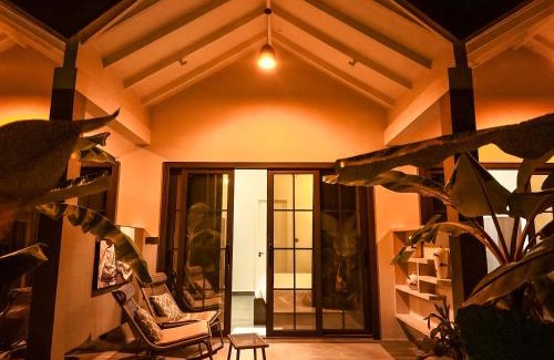 Noonu Atoll Bed & Breakfast | Oasis Breez - King Bedroom