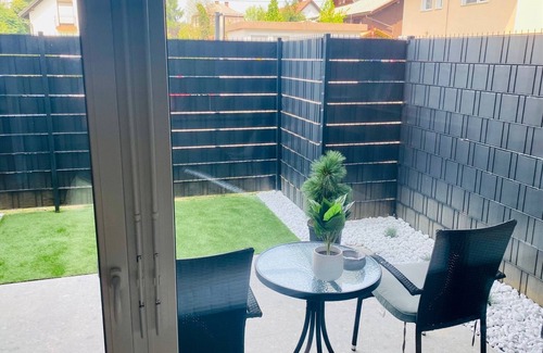 Ljubljana Apartment | Oasis of Energy - Sunny & Cosy Studio + Patio near AC, wifi, workspace