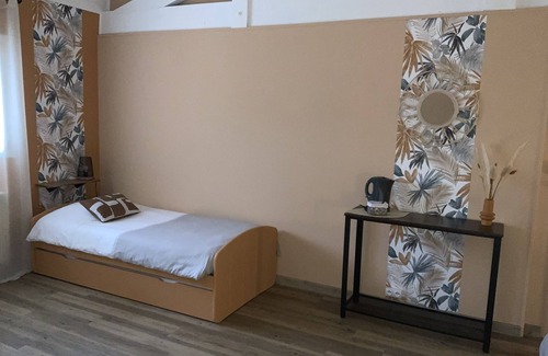 Commensacq Bed & Breakfast | Océane family room