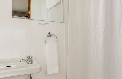 Saint Kilda Hotel | Ocean Beach Hotel