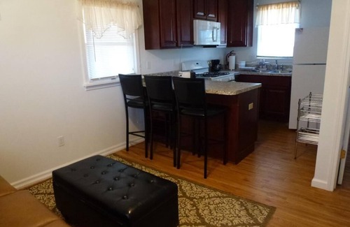 Surf City Apartment | Ocean Block. Beach Badges. Washer & Dryer.Surf city. small but cute rear.