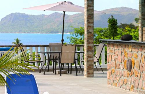 Anse Volbert Village Apartment | Ocean Blue Bay