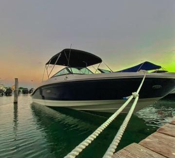 Zona Hotelera Boat Rental | Ocean blue