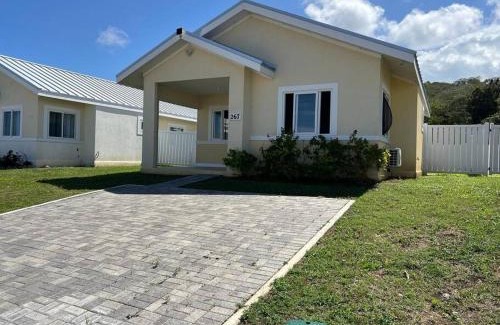Lucea House | Ocean Blue Villa in Lucea
