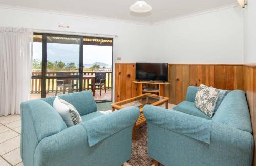Burnt Pine Apartment | Ocean Breeze Cottages