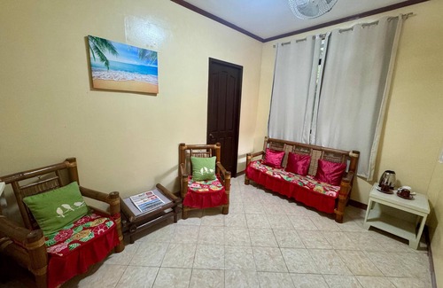Manoc-Manoc House | Ocean Breeze Inn Boracay