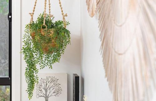 Boomerang Beach House | Ocean Breeze on Cooper