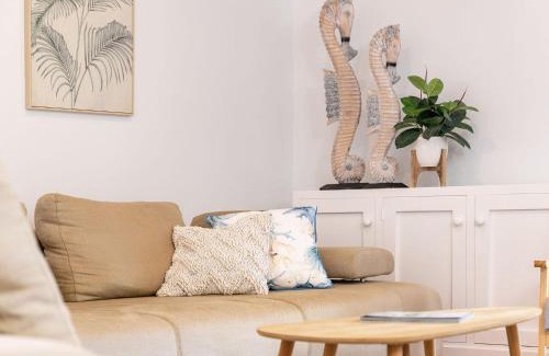 Boomerang Beach House | Ocean Breeze on Cooper