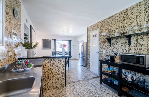 Municipality of Playa Hotel | Ocean Breeze & Suites