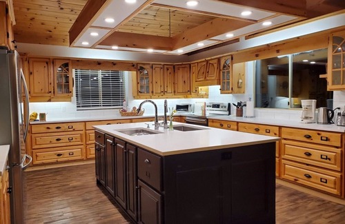 Pender Island House | Ocean Front- 8 bedroom luxury vacation home featuring boat moorage and kayaks
