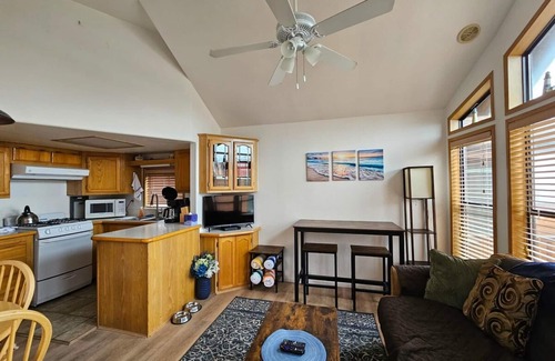 Smith River Apartment | Ocean Front Cabin 1 With Jacuzzi Amazing Views