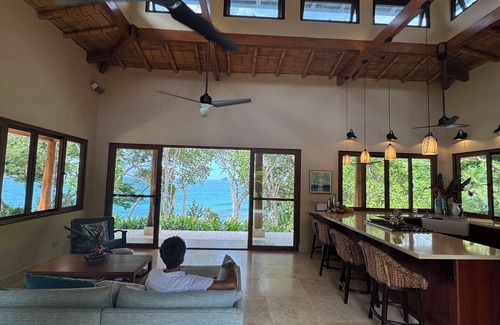 Boca del Drago Villa | Ocean Front Luxury Villa with Pool and Private Beach
