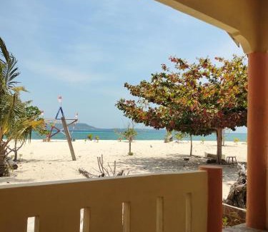 South Sulawesi Bed & Breakfast | Ocean holiday