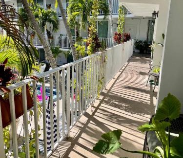 Bermuda Riviera Hotel | Ocean Mile Hotel