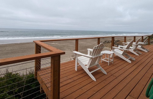 Lincoln Beach House | Ocean's Song