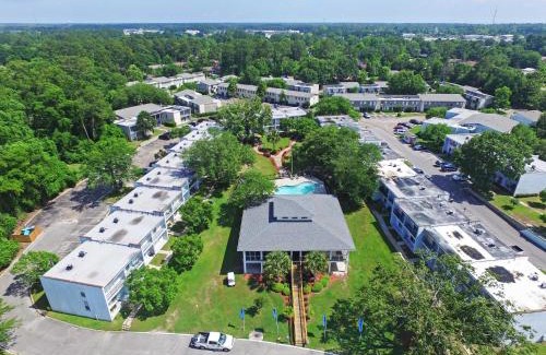 Gulf Hills Apartment | Ocean Springs Condo in Waterfront Resort!