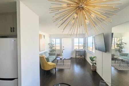 The Strand Apartment | Ocean View 1 Bedroom Manhattan Beach