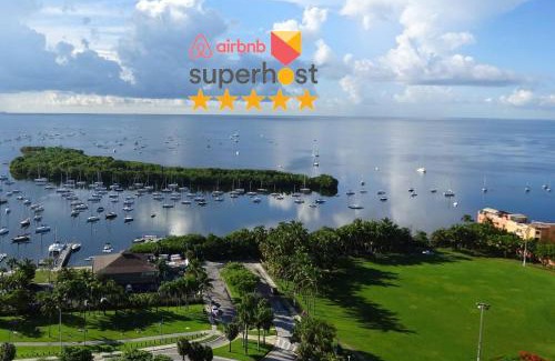 Coconut Grove House | Ocean View Balcony steps from Restaurants, Peacock Park & Marina