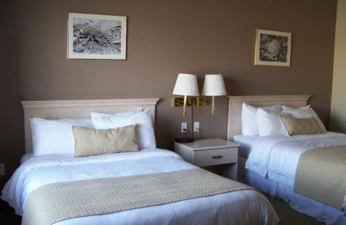 Rocky Harbour Hotel | Ocean View Hotel