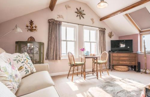 Lowestoft House | Ocean View, Lowestoft