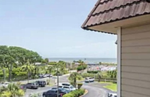 Folly Field Condo | Ocean View, Onsite Restaurants/playground, Walkable, Secure, On Trolley Route