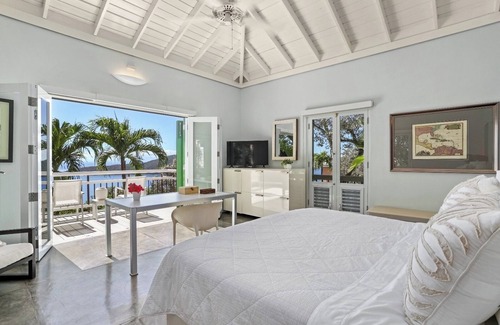 Playa Sardinas I Bed & Breakfast | Ocean view overlooking stunning views of keys