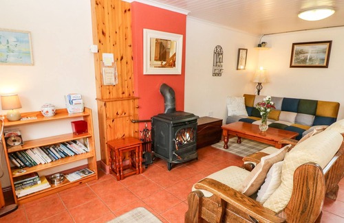 Ardnatrush Cottage | OCEAN VIEW, pet friendly, with open fire in Skibbereen, County Cork