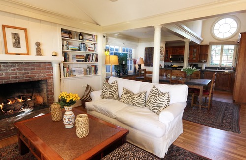 Santa Monica Canyon House | Ocean View Santa Monica Canyon Home -Walk to Beach.