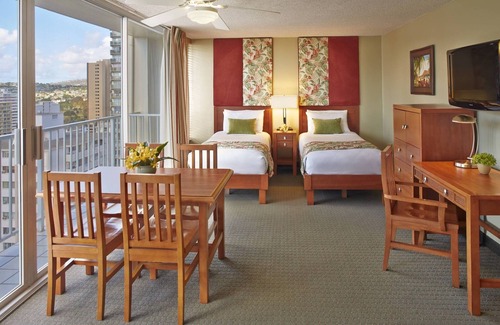 Waikiki House | Ocean View Suites | 2 Units | Rooftop Pool | Full Kitchen | Waikiki Beach