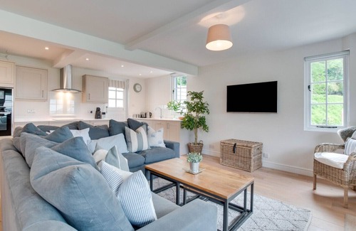 Lynmouth Apartment | Ocean View - Two Bedroom Apartment, Sleeps 4