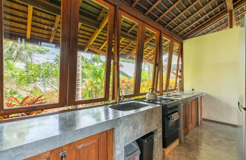 Suraberata House | OCEAN VIEWS, TRANQUILITY, MAYA SATORI @ BALIAN SURF BREAK