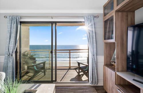 Midtown Ocean City House | Oceanfront 2 Bedroom Modern Beach Condo w Pool