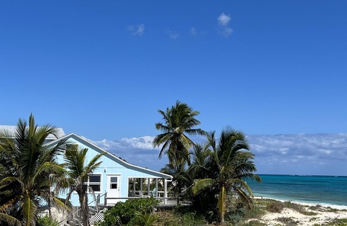 Man O War Cay Cottage | Oceanfront, Amazing Location! On Pristine White Sand Beach w/Coral Reef Offshore