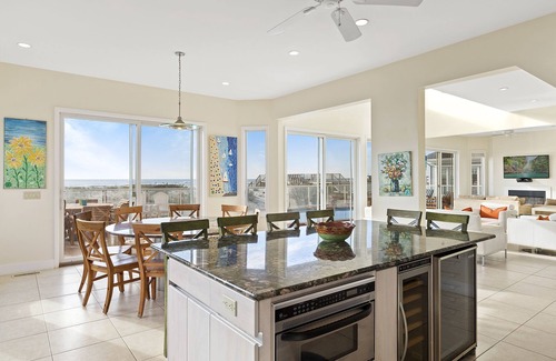 West Hampton Dunes House | OCEANFRONT BEACH HOUSE W/POOL & HOT TUB FACING THE OCEAN, SUMMER LAST MIN DEAL!