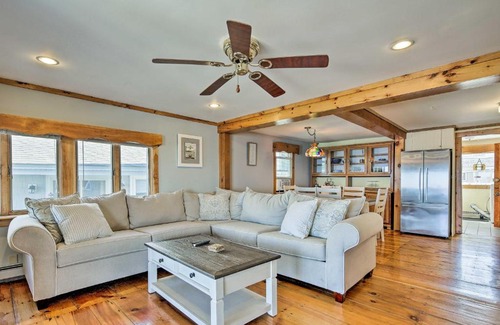 Brant Rock House | Oceanfront Cape Cod Home with Porch, Yard and Grill!