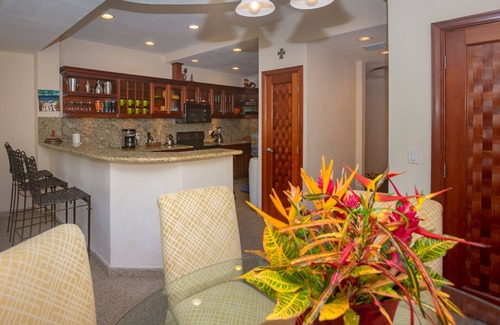Lawson Rock Condo | Oceanfront condo with private rooftop pool in gated community