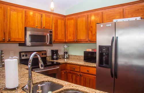 Antoneys Cay House | Oceanfront! Diving, Snorkeling, Kayaking on site. Turtle Casa PENTHOUSE SUITE