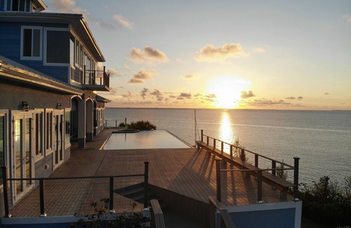 Green Turtle Cay House | Oceanfront Estate with Infinity Pool