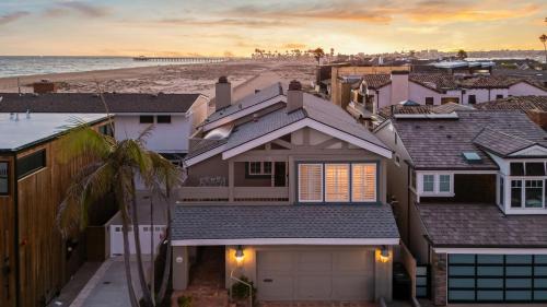 Balboa Peninsula House | Oceanfront Home Walk to Balboa Pier Scenic Views Balboa Peninsula Point by AvantStay