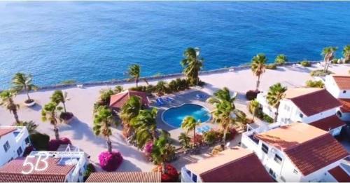Sabana Westpunt Apartment | Oceanfront Townhome in Marazul Dive Resort