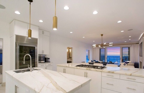 Malibu Villa | Oceanfront Villa - Private Beach/Sauna/Jacuzzi
