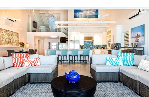 Ocean Point Villa | Oceanfront Villa - Private Dock for Snorkeling, 3 mins to Private Beach